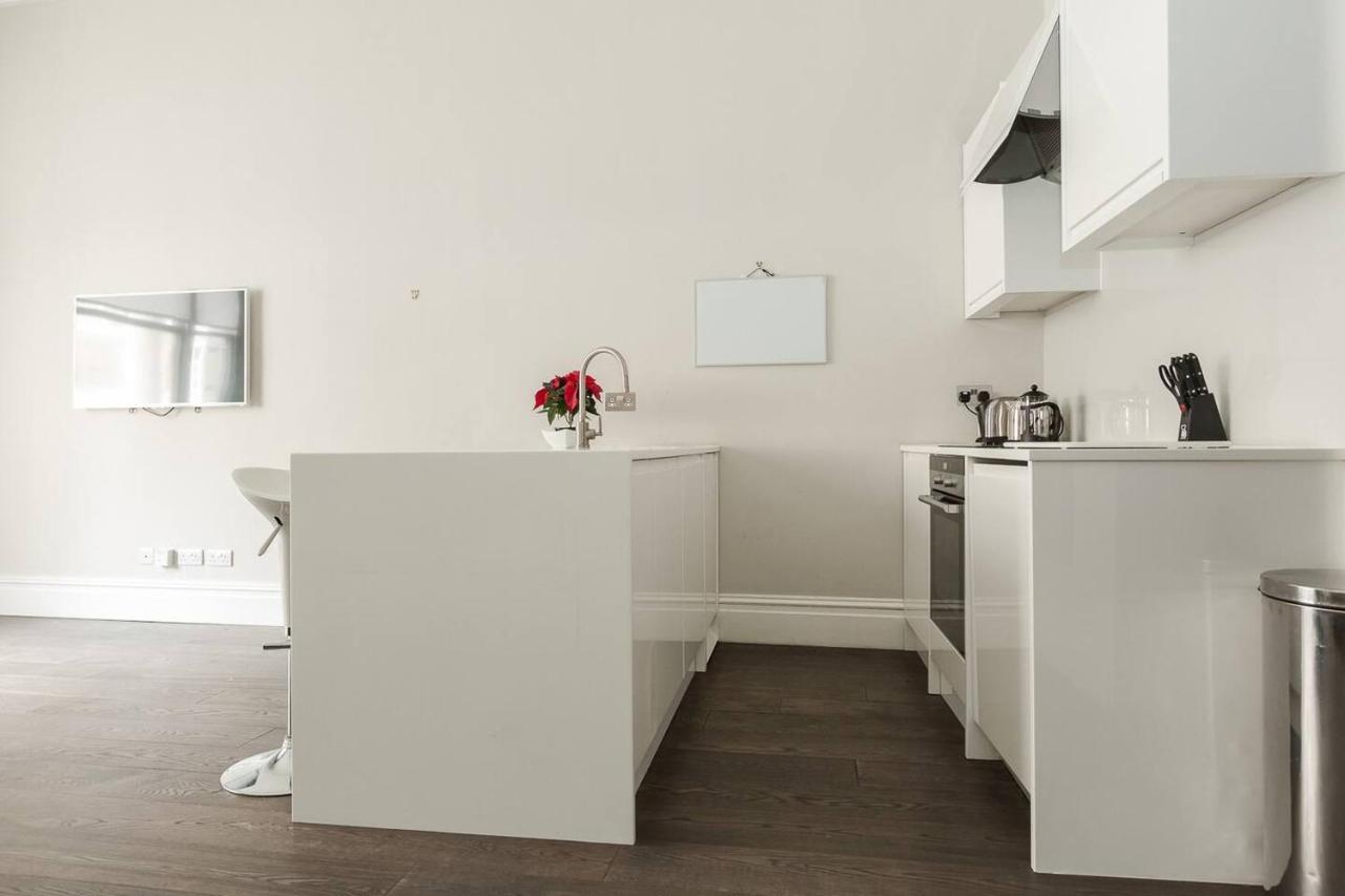 Modern 1Br Period Property In Kensington London Kültér fotó